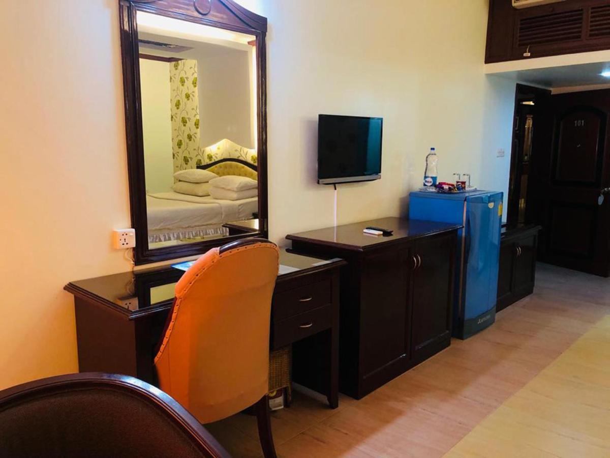 Grand Park Hotel Chittagong Esterno foto
